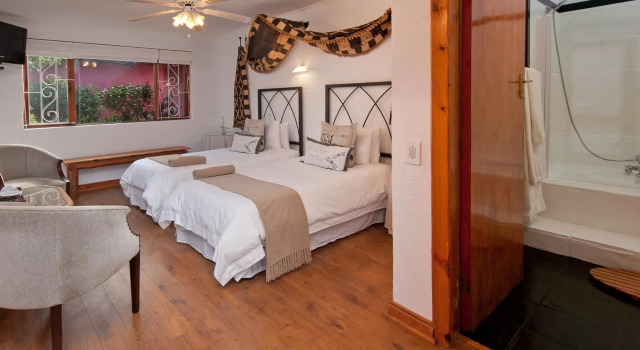 House on Westcliff, Забронировать Отель Отели Херманус с завтраком, рядом с Mediclinic Hermanus, Завтраки