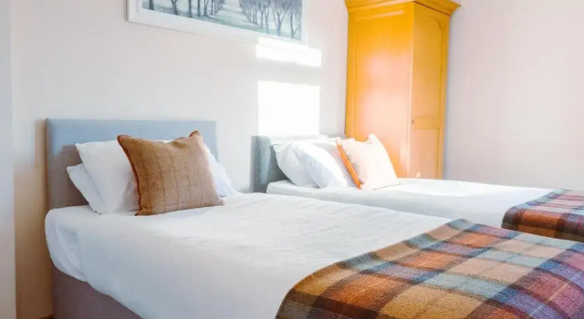 Двухместный семейный номер Standard West End Hotel