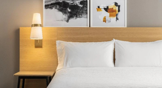 Люкс Holiday Inn Express Montreal Airport - St-Laurent by IHG