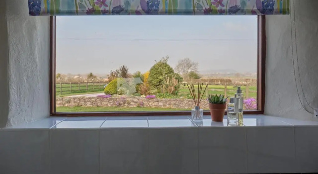 Коттедж Middlewick Holiday Cottages