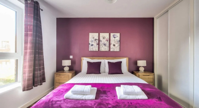 Guestready - Charming 2BR Flat Fits 5 Near Vibrant Leith, Prenota Hotel Hotel a Lothian con parcheggio, Parcheggio