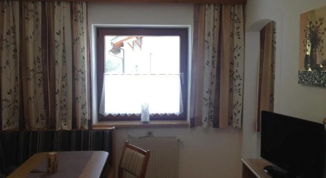 Gästehaus Koch, Rezerwuj Hotel Hotele w Tyrol z parkingiem, Parking