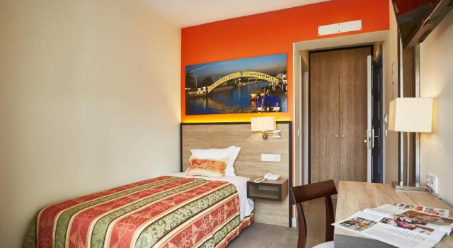 Номер Standard Suites & Hostel Cidade Aveiro