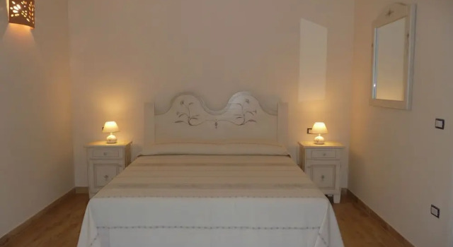 B&B Majore, Забронировать Отель Ольбия Изумрудный берег