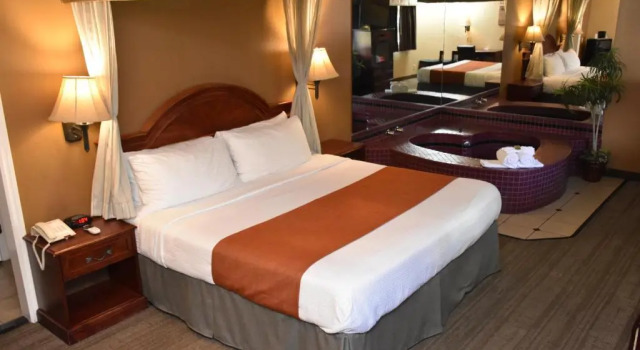 Люкс Dynasty Suites Redlands