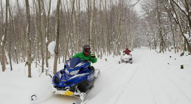 Colebrook Country Club & Hotel, จอง โรงแรม Colebrook นิวแฮมป์เชียร์, ใกล้ The Balsams Wilderness