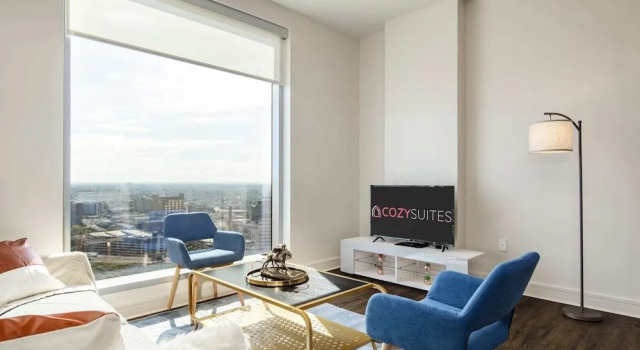 Luxurious High Rise 1BR With Louisville Flair by Cozysuites