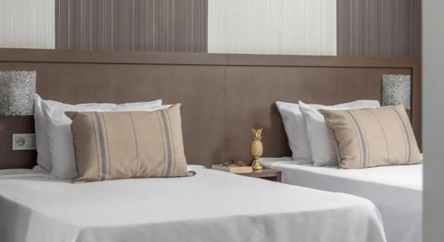 Трёхместный номер Standard The Place Mariner by ALEGRIA Adults Only