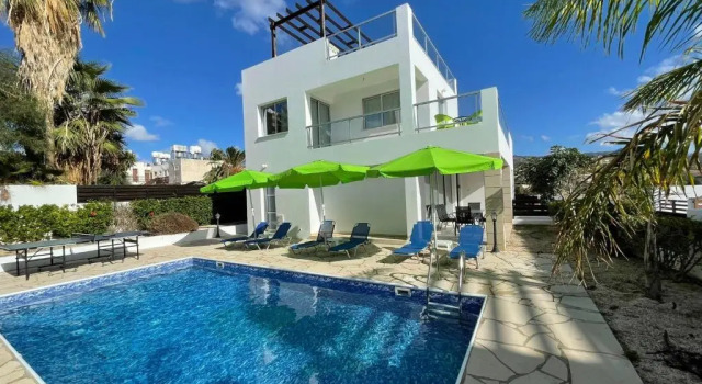Вилла Deluxe Villa Sunny Breeze In A Prime Spot Near Everything