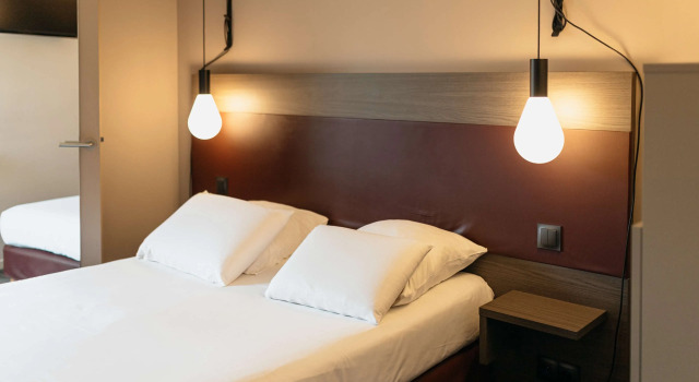 Двухместный номер Standard Kyriad Metz Centre - Restaurant Moze