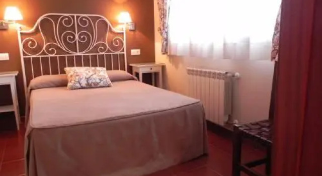 Hospederia Los Pinos, Prenota Hotel Llanes 