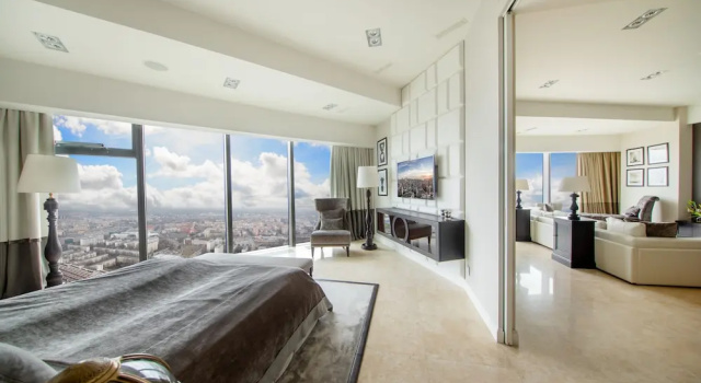 Номер Presidential 30th+ Floor Apartments in Sky Tower