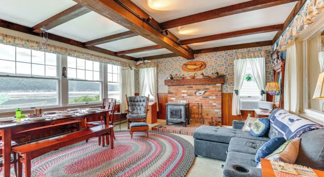 Canandaigua Lakefront Gem w/ Dock & Boat Slip, Prenota Casa vacanze Middlesex Stati Uniti