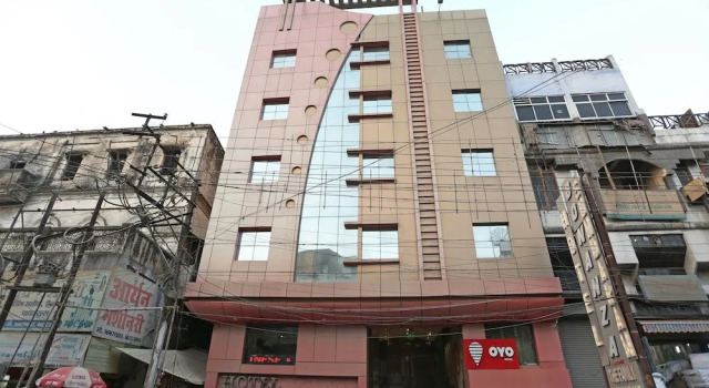 OYO 1671 Hotel Sundaram