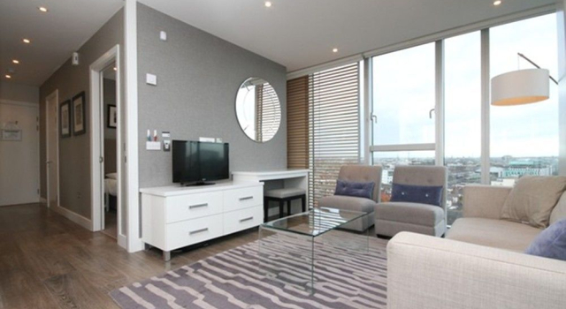 Pearse Street Luxury Sleep 6, Забронировать Отель Дублин Каунти Дублин, рядом с The Point Club