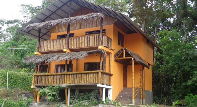 Hostería D'Carlos, Book Hotel Culacusi Cotopaxi