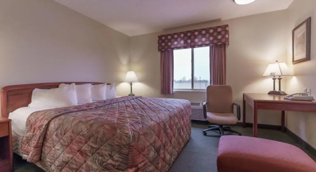 Люкс Supertel Inn & Conference Center