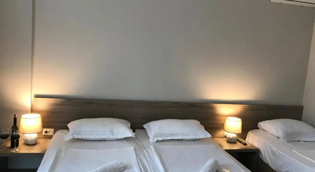 Трёхместный номер Standard с балконом Guest House Nina