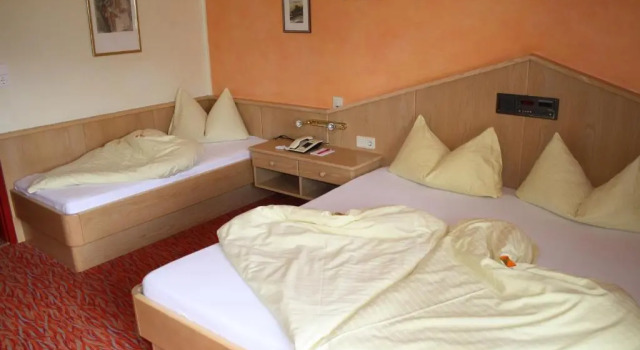 Трёхместный номер Standard Vitalhotel Sonnblick