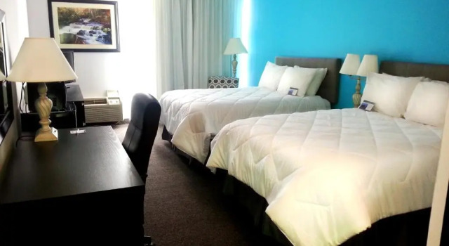 Четырёхместный номер Deluxe Days Inn by Wyndham Sudbury & Conference Centre