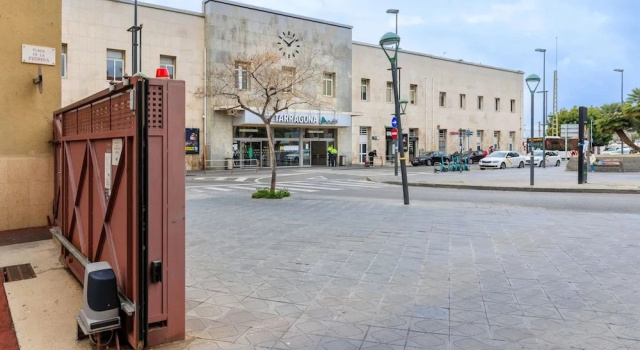 Unik Vacation Train Station, Rezervați Apartament Hoteluri în Tarragonès cu parcare, Parcare