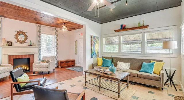 Коттедж Walk to Historic Dtwn: Sanford Home w/ Gas Grill!