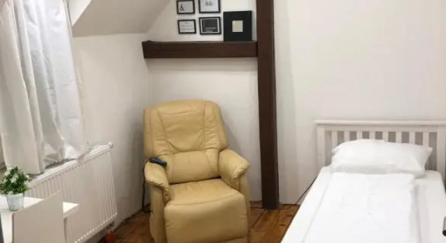 Monteurhaus 6 Zimmer, Забронировать Отель Вормс земля Гессен