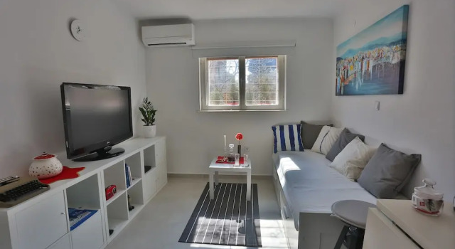 Апартаменты Comfort Studio Apartment Laganini