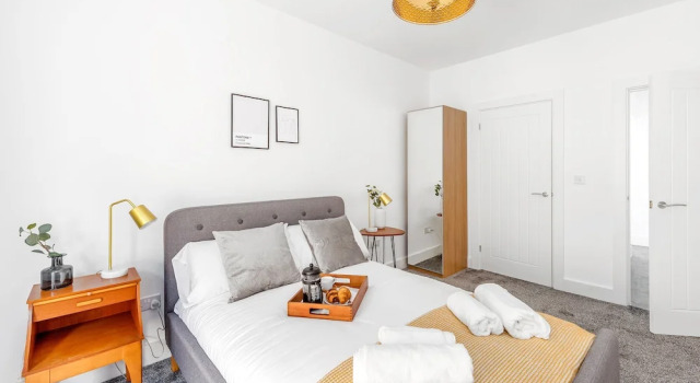 Апартаменты Luxury Beautiful Apartment in Central Neighbourhood