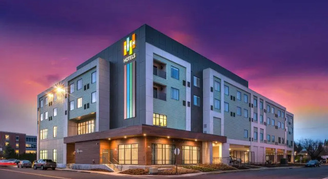 Номер Deluxe Courtyard by Marriott Eugene Downtown
