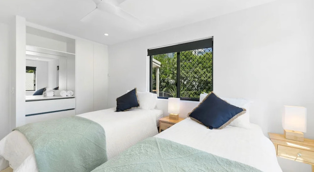 Апартаменты Crystal Shores Sunshine Beach