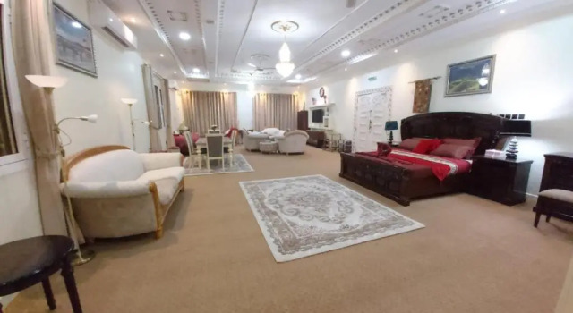 Апартаменты Deluxe Sur Bandar Al Ayjah Hotel Apartments