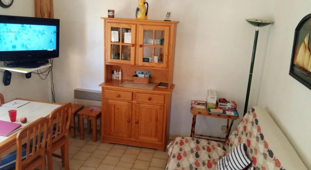 House With 2 Bedrooms In Vendres With Shared Pool Enclosed Garden And Wifi 800 M From The Beach, Book Hotel Hoteller i Sérignan-Plage med pool, Swimmingpool