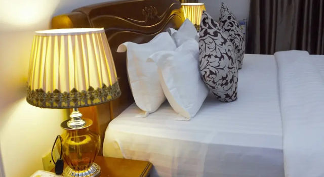 Люкс Kingsbridge Royale Hotel
