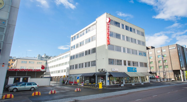 Omena Hotel Jyväskylä, Забронировать Отель Ювяскюля Laajavuori, рядом с Железнодорожный вокзал Йювяскюля