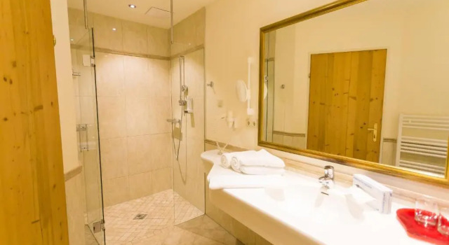 Двухместный номер Comfort с балконом Hotel Rosenhof Murau