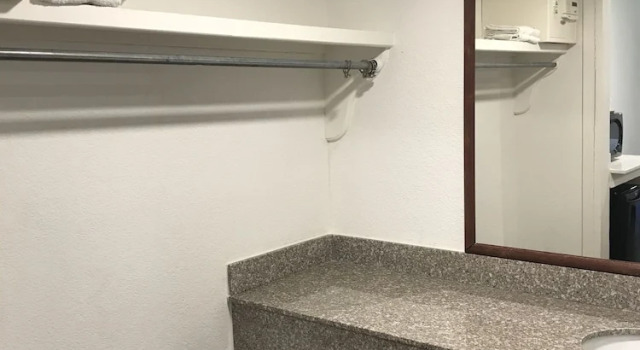 Четырёхместный номер Standard Star Inn Hotel