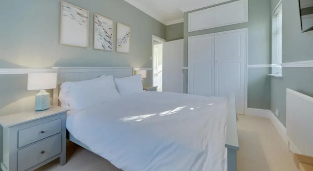 Super 5 Bedroom Family Friendly Retreat Rustington, Забронировать Дом для отпуска Коттеджи Исторического графства Суссекса, Коттедж