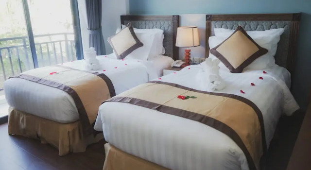 Sen Yangon Lakeview Hotel, Book Hotel Yangon downtown 