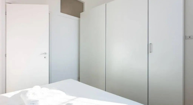 Spacious Flat Close To Fondazione Prada & Metro, Забронировать Отель Милан Ломбардия, рядом с Порта Романа