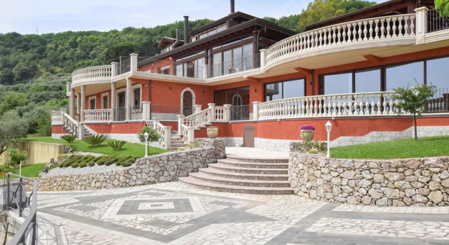Luxury and affordable villa with private pool and wellness area between Capo d'Orlando and Tindari-Villa Merlo