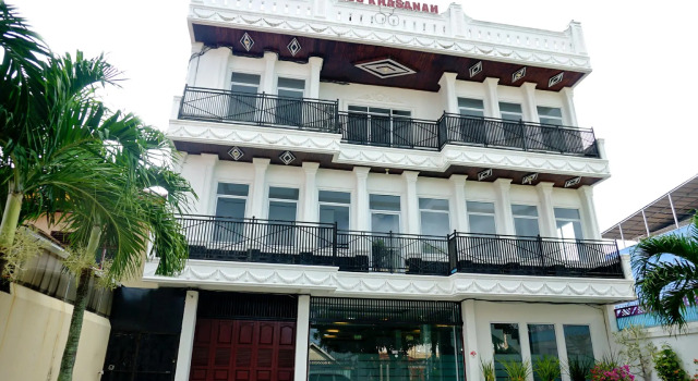 OYO 694 Khasanah Residence