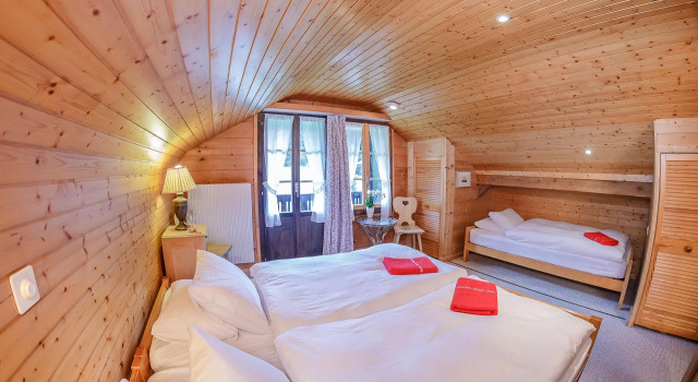 Guest House du Grand Paradis - On Piste, Prenota Affittacamere Champéry 