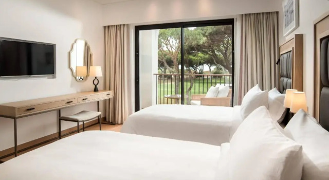Люкс с 2 комнатами with resort view Pine Cliffs Hotel, a Luxury Collection Resort, Algarve