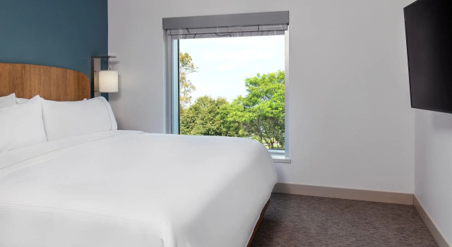 Hawthorn Suites by Wyndham Lowell, Prenota Hotel Chelmsford Massachusetts