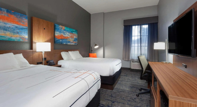 Четырёхместный номер Standard Sleep Inn & Suites St Petersburg Gateway