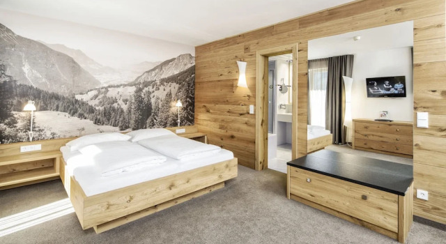 Двухместный номер Deluxe с балконом и с видом на горы Sporthotel Silvretta Montafon
