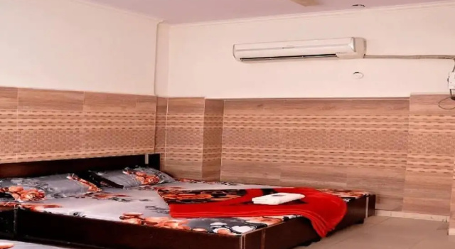 Четырёхместный семейный номер Standard Asha Guest House
