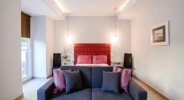 Полулюкс Riviera Luxury Suites