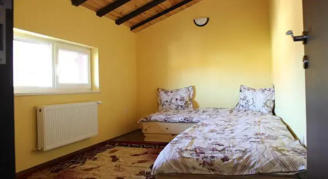Ashkova House, Book Hotel Hoteller i Sofia med parkering, Parkering